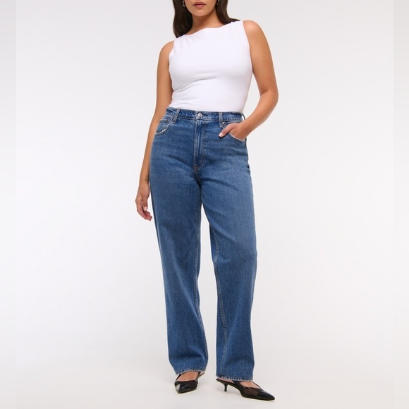 Abercrombie & Fitch Denim - Abercrombie & Fitch Ultra High Rise 90s Straight Jean Size 25|0S